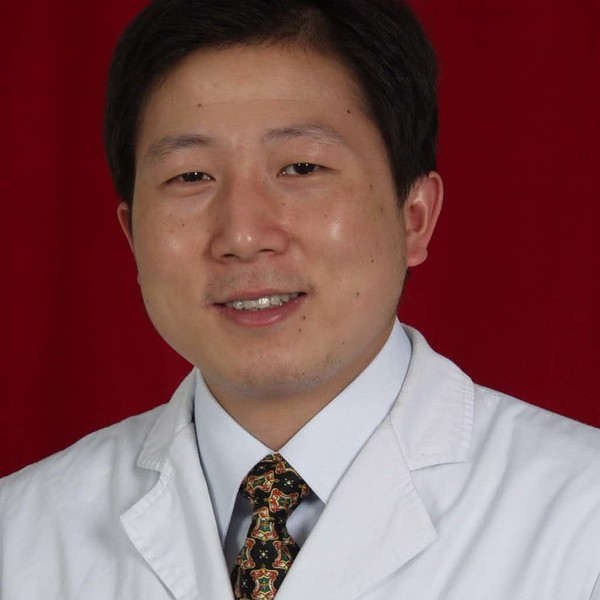 李偉