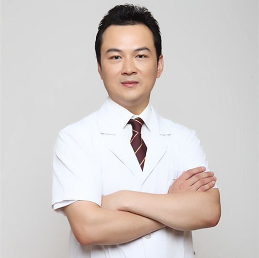 馮艷中