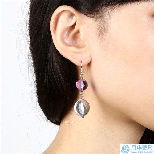 烏蘭察布市物理隆胸價(jià)目表真人案例與2023全新-烏蘭察布市中心醫(yī)院價(jià)格為什么不一致
