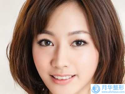 現(xiàn)代美學(xué)整形外科醫(yī)院發(fā)際線處植發(fā)手術(shù)會(huì)造成哪些后遺癥