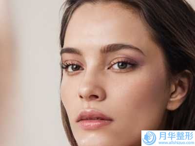 廈門百姓婦產(chǎn)醫(yī)院整形科醫(yī)生團(tuán)隊(duì)＋耳朵畸形矯正案例分享