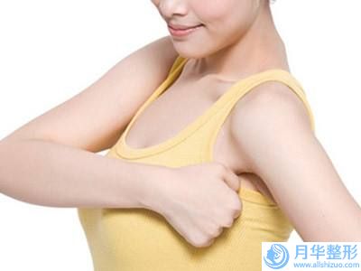 張家口市冀建超醫(yī)生,代慧珍醫(yī)生自體填充額頭整形口碑價格大PK