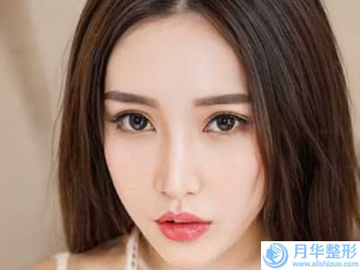 青島大學醫(yī)學院附屬醫(yī)院口腔科收費標準2024年詳情一覽-瑞士百丹特案例