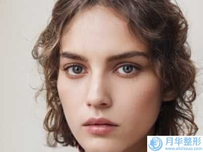 宜春伊美美容整形外科診所價格價位表及熱門項目分享-小兒天生耳朵畸形案例