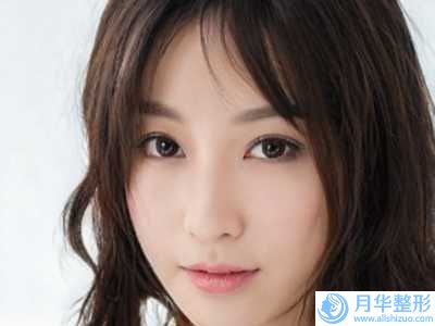 唐山市冷光美白修復(fù)醫(yī)生上榜清單綜合實(shí)力前十名規(guī)模對比-孫長生整形醫(yī)生人氣口碑實(shí)力相當(dāng)