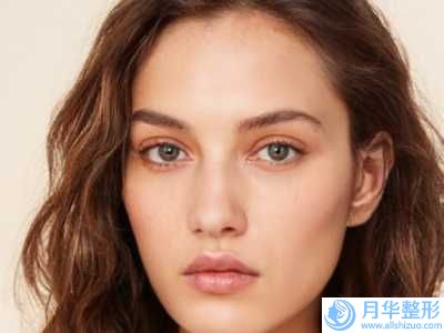 四平郭郭美容整形醫(yī)院整形價位表人氣出爐-先天兒耳朵畸形案例