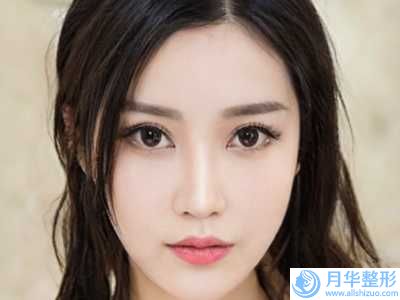 梧州市結(jié)節(jié)性痤瘡去除醫(yī)生哪位比較有實(shí)力-彭小麗整形醫(yī)生能終于入圍了