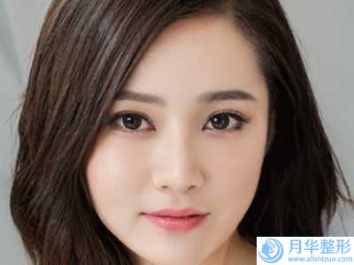 哪個醫(yī)生光子嫩膚治療毛囊炎好廣州市(原繼榮醫(yī)生超全醫(yī)生攻略)
