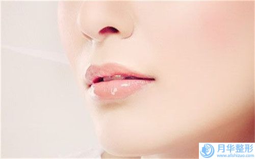 共振吸脂術(shù)去雙下巴乳房手術(shù)術(shù)后護(hù)理