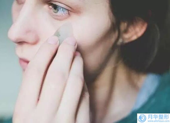 海南省中醫(yī)院整形外科專業(yè)自體脂肪組織隆胸手術(shù)醫(yī)生哪個權(quán)威