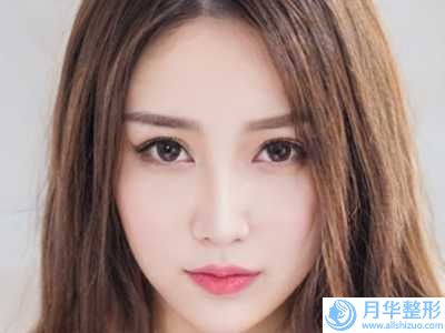 廣西中醫(yī)藥大學(xué)第一附屬醫(yī)院美膚激光整形科黃鼎陽(yáng)整形醫(yī)生價(jià)格表(費(fèi)用)特色項(xiàng)目正版